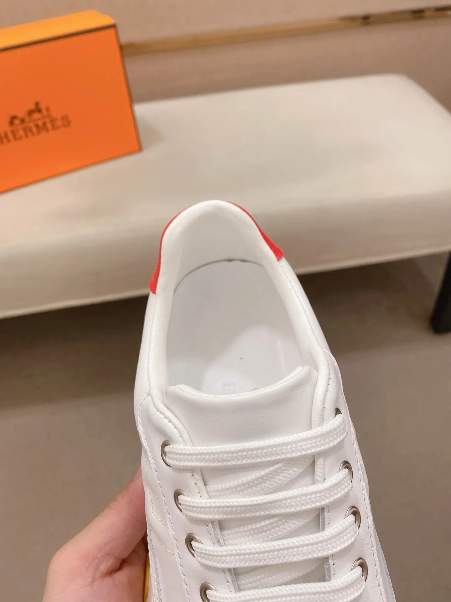 Ex-factory price: 500💰《HERMES》【Classic original single version】Hermès; top 🔝purchasing agent🔍🔍men's latest 🇺🇸sold simultaneously, original imported from Italy ▲▲first-layer cowhide ▲▲ (high-end, nobility and class) ) Exquisite workmanship (Italian 🇮🇹 imported water-dyed 🐂 cowhide lining) sole: original sole provided by the original factory, ⚠️exclusive double-layer activity·TPR·rubber·combined molded outsole; super comfortable·wear-resistant·non-slip·environmental protection The real thing is more beautiful when photographed in kind (high quality, following orders), you can come in and out at will * Number of yards: 38·39·40·41·42·43·44# (can be customized 45.)